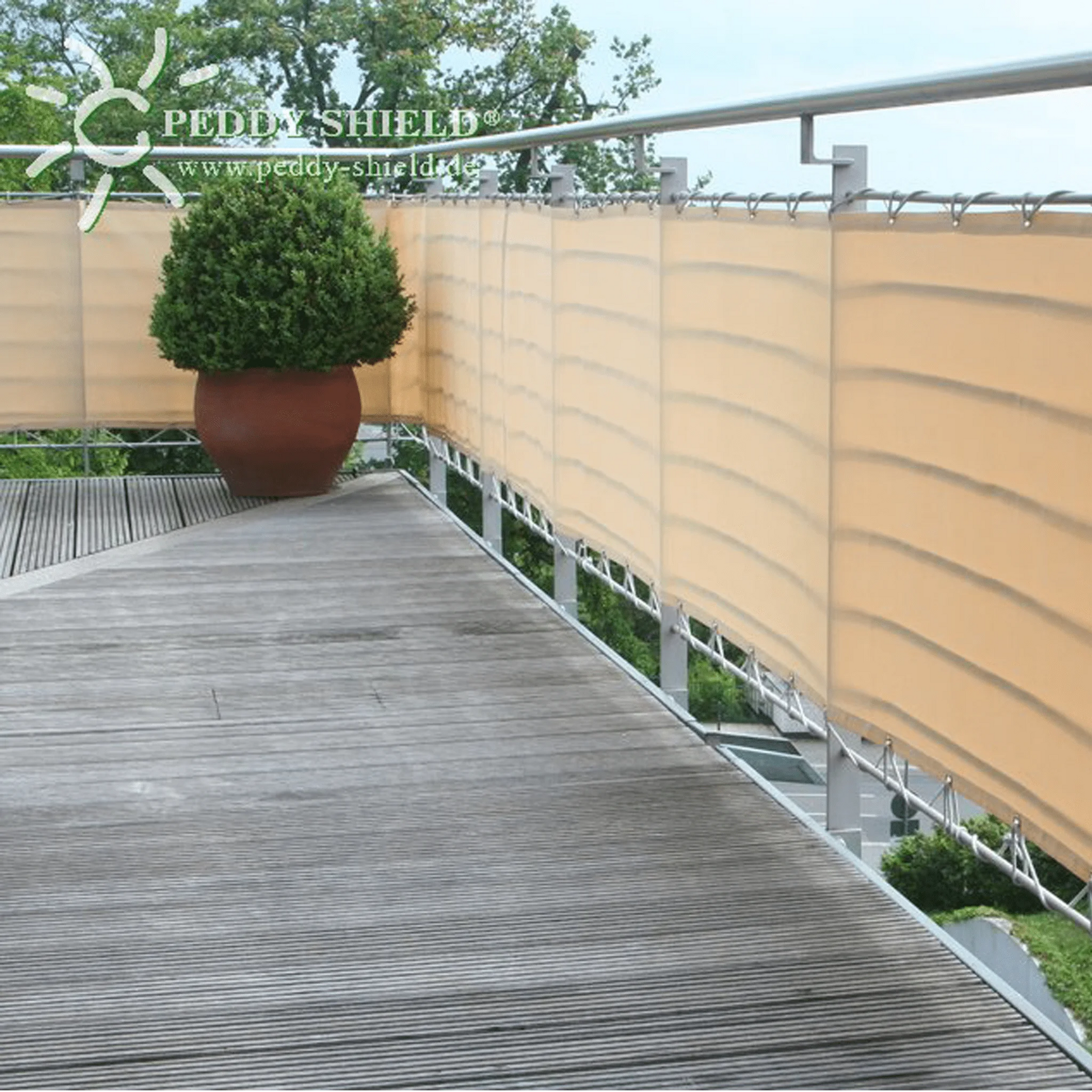 Balkonverkleidung aus Polyester oder HDPE – Sicht - & Windschutz (Peddy Shield) - Jalousiene Ersatzteile - Shop